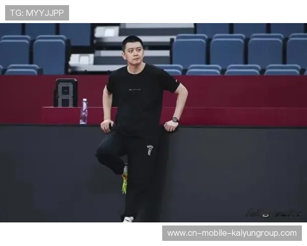 杨鸣：质疑常有 球员们憋着劲准备战斗，杨鸣赛后采访视频